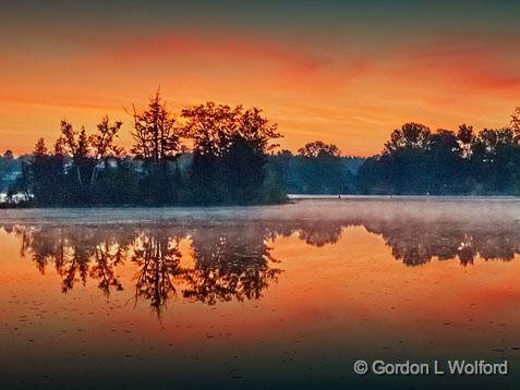 Rideau Canal Sunrise_00507.jpg - Photographed along the Rideau Canal Waterway near Smiths Falls, Ontario, Canada.